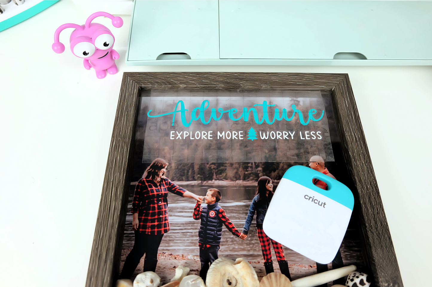 Family Photo Travel Shadow Box - Instructional E-Book and SVG Cut File